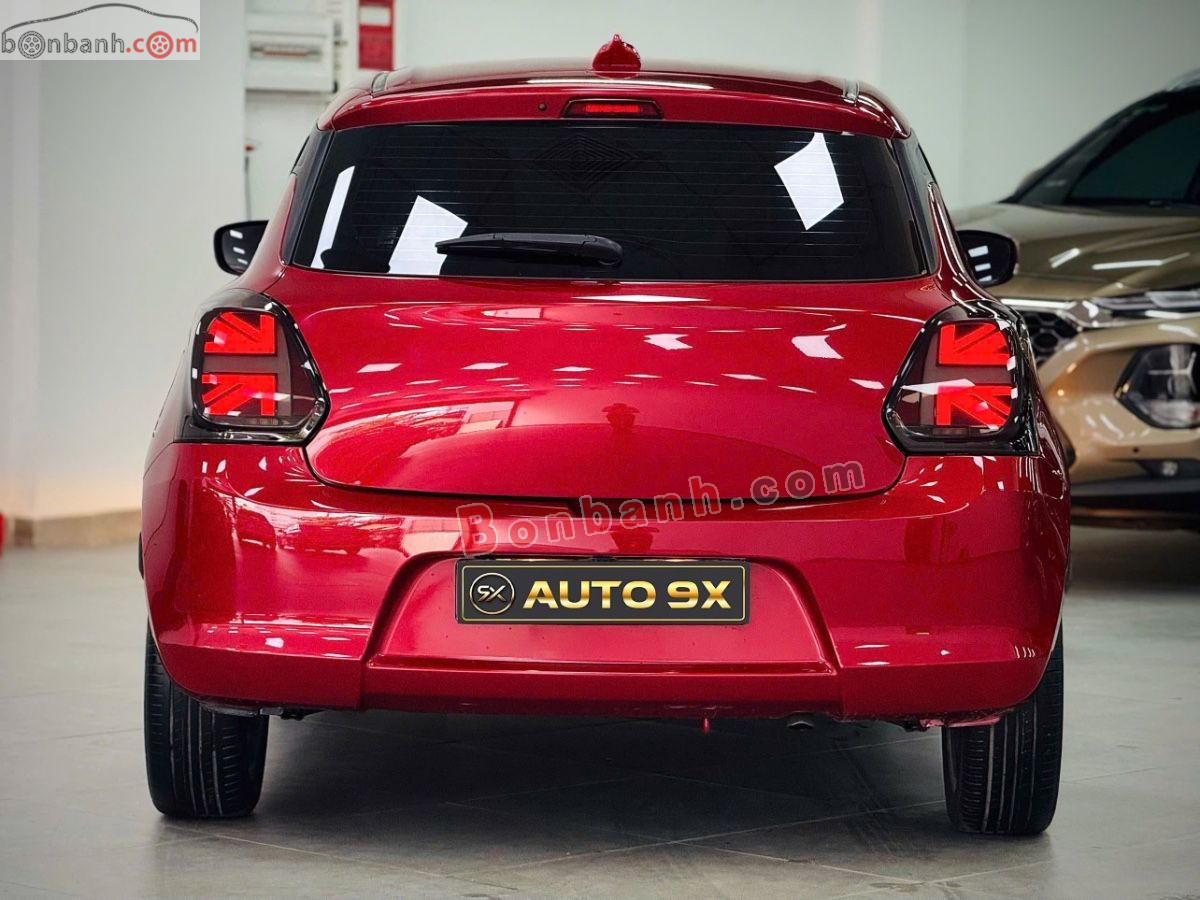 Bán ô tô Suzuki Swift GLX 1.2 AT - 2022 - xe cũ