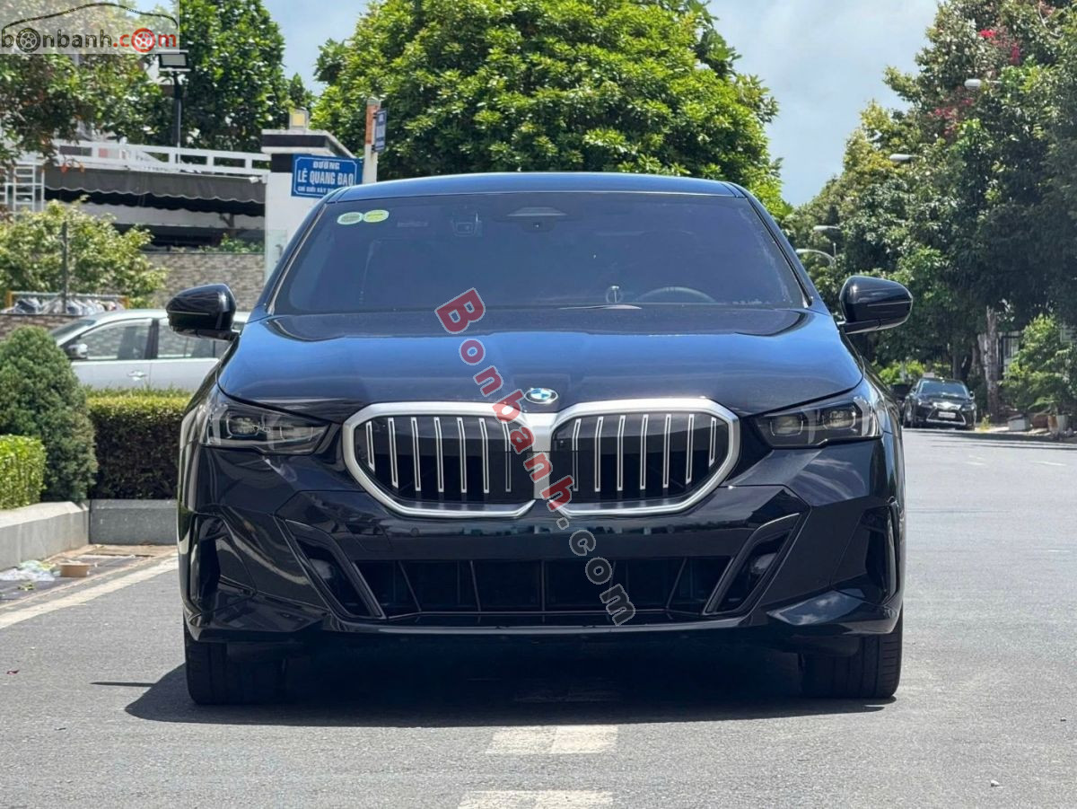 Bán ô tô BMW 5 Series 530i M Sport - 2025 - xe cũ
