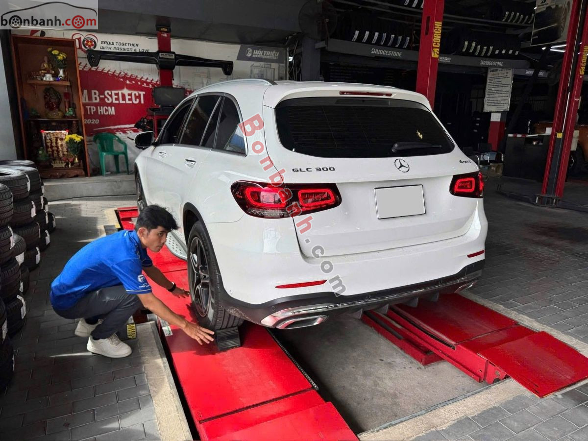 Bán ô tô Mercedes Benz GLC 300 4Matic - 2022 - xe cũ