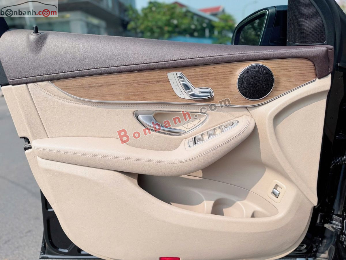 Bán ô tô Mercedes Benz GLC 250 4Matic - 2018 - xe cũ