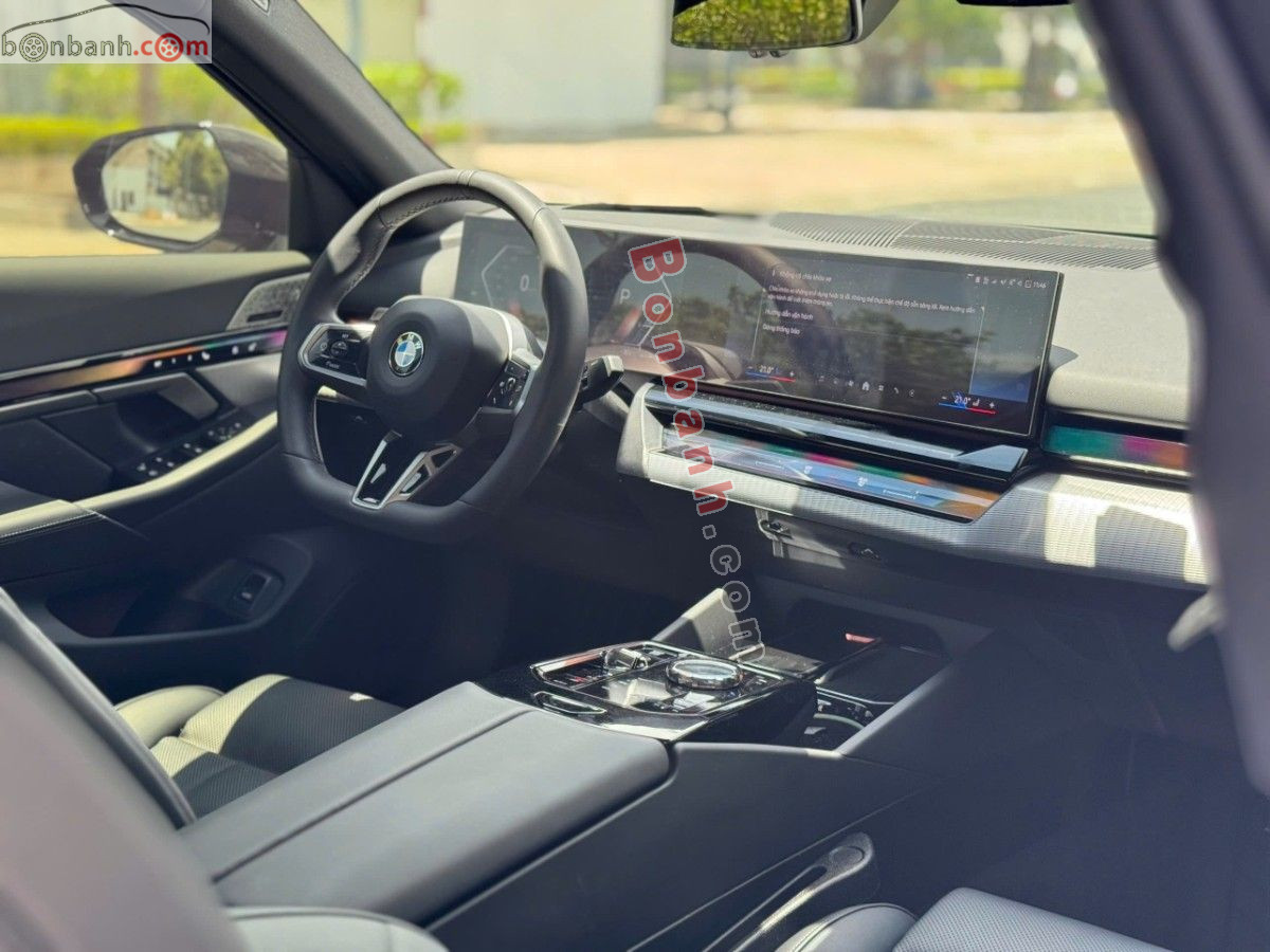 Bán ô tô BMW 5 Series 530i M Sport - 2025 - xe cũ