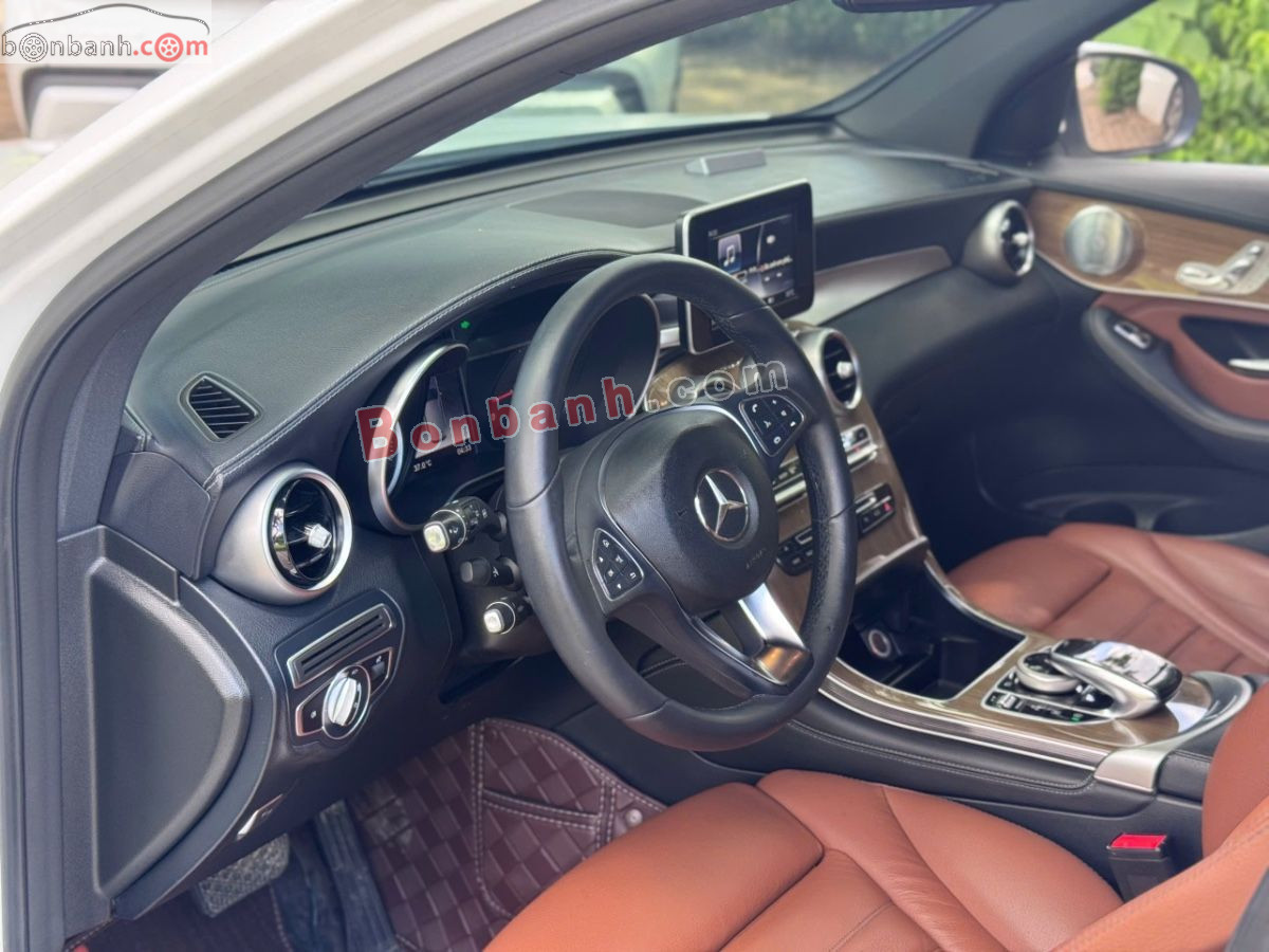 Bán ô tô Mercedes Benz GLC 250 4Matic - 2018 - xe cũ