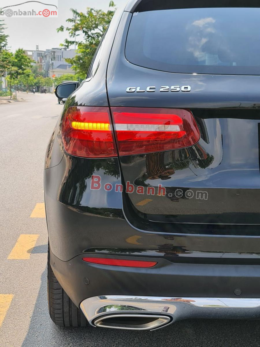 Bán ô tô Mercedes Benz GLC 250 4Matic - 2018 - xe cũ