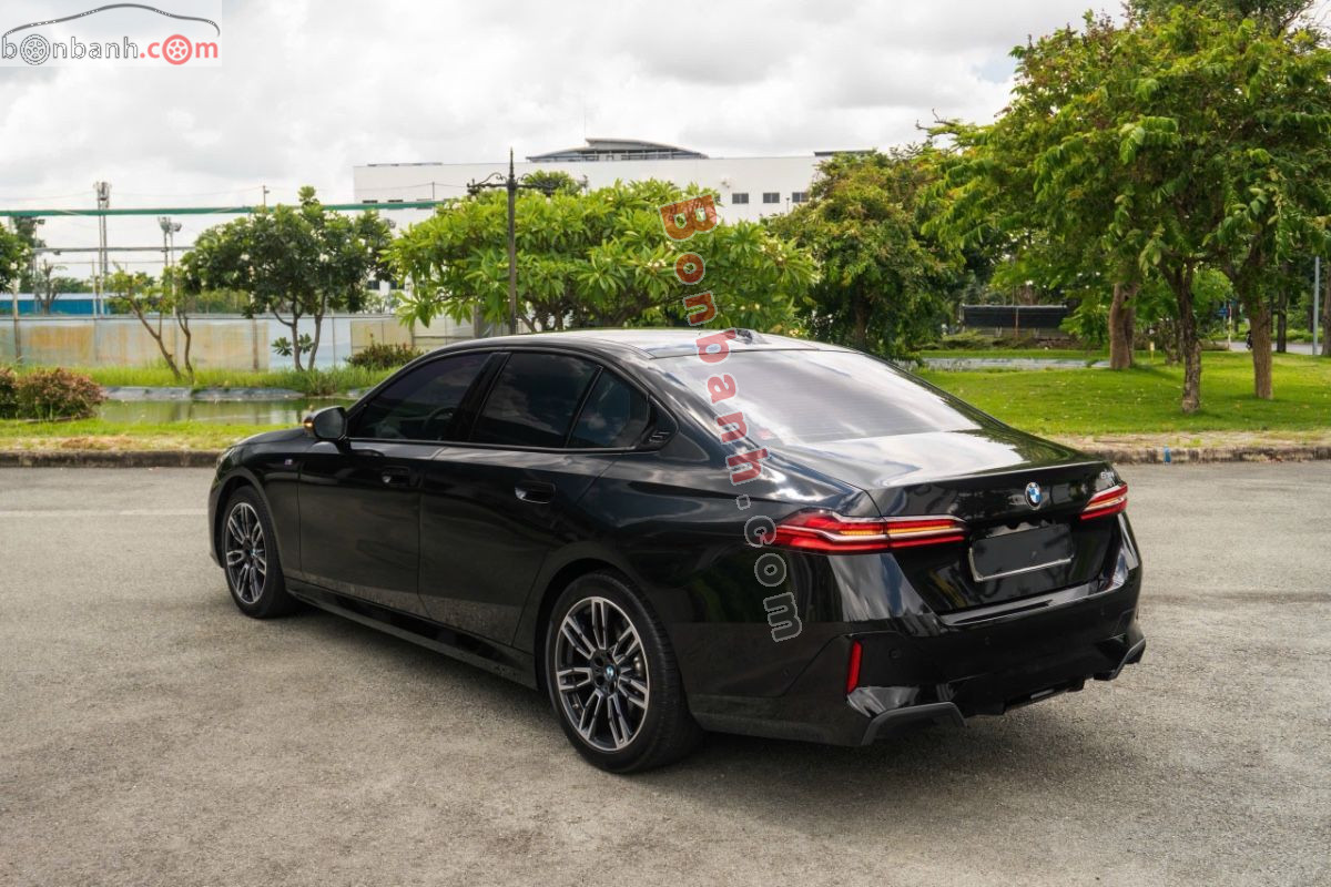 Bán ô tô BMW 5 Series 530i M Sport - 2025 - xe cũ