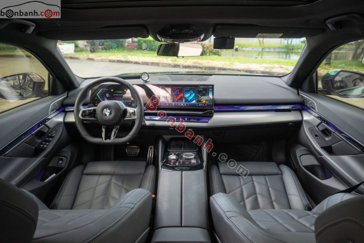 Bán ô tô BMW 5 Series 530i M Sport - 2025 - xe cũ