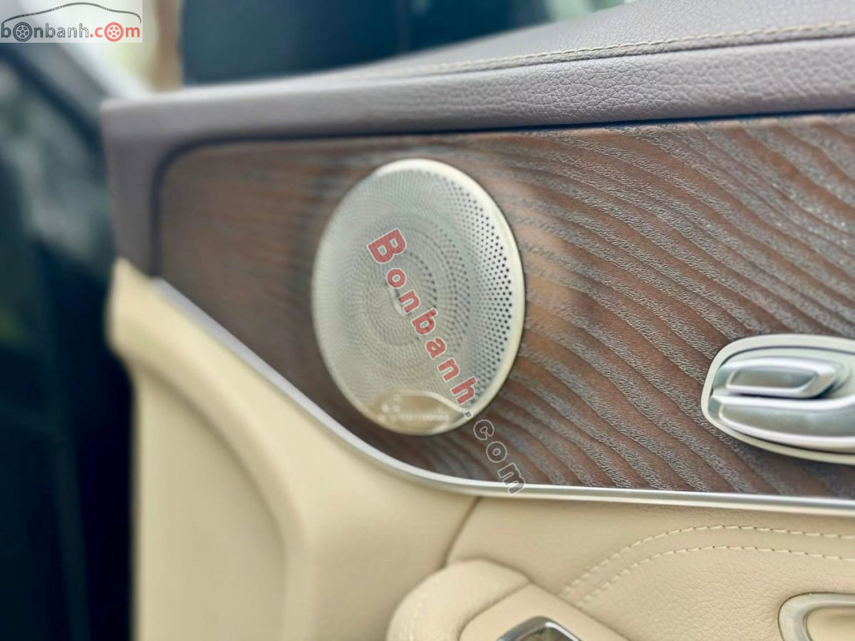 Bán ô tô Mercedes Benz GLC 200 4Matic - 2021 - xe cũ