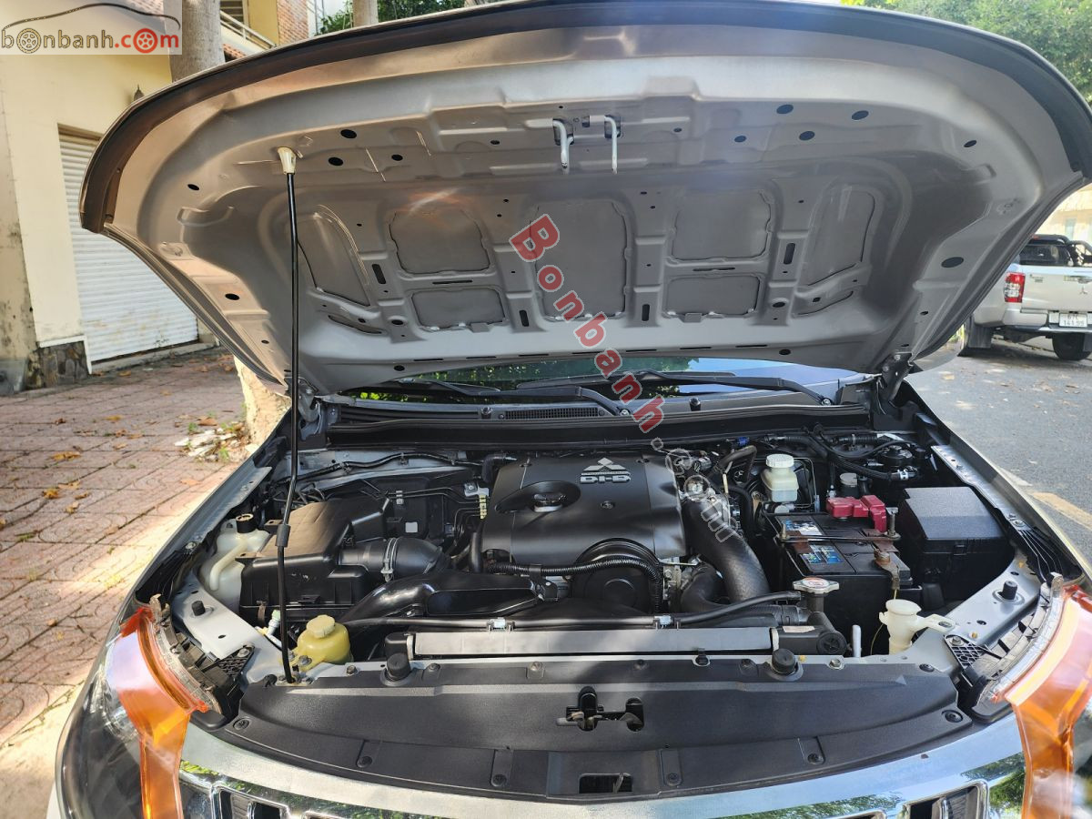 Bán ô tô Mitsubishi Triton 4x2 MT - 2016 - xe cũ