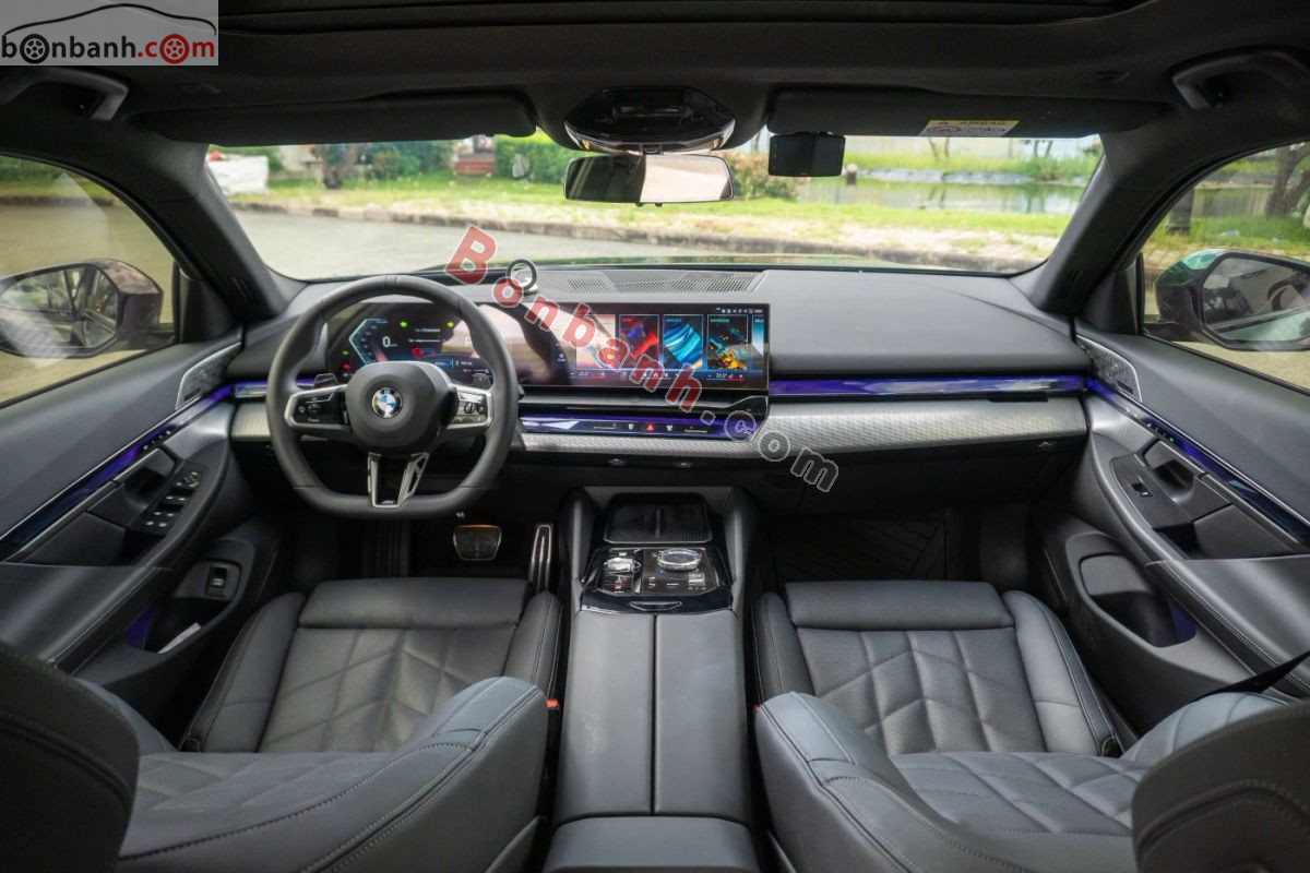 Bán ô tô BMW 5 Series 520i - 2025 - xe cũ