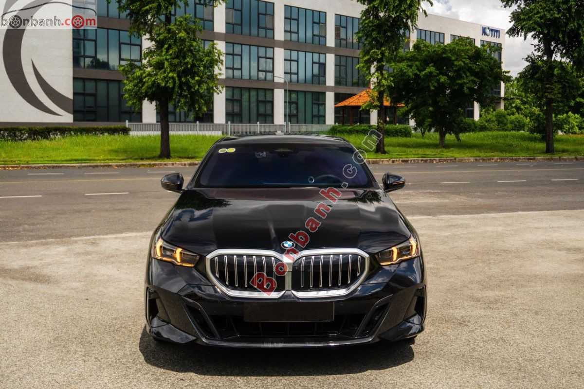Bán ô tô BMW 5 Series 530i M Sport - 2025 - xe cũ