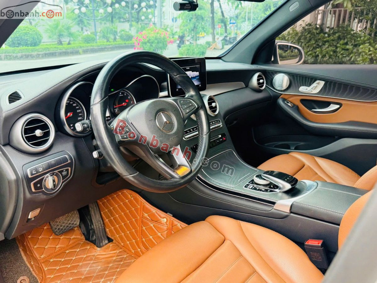 Bán ô tô Mercedes Benz GLC 300 4Matic - 2018 - xe cũ