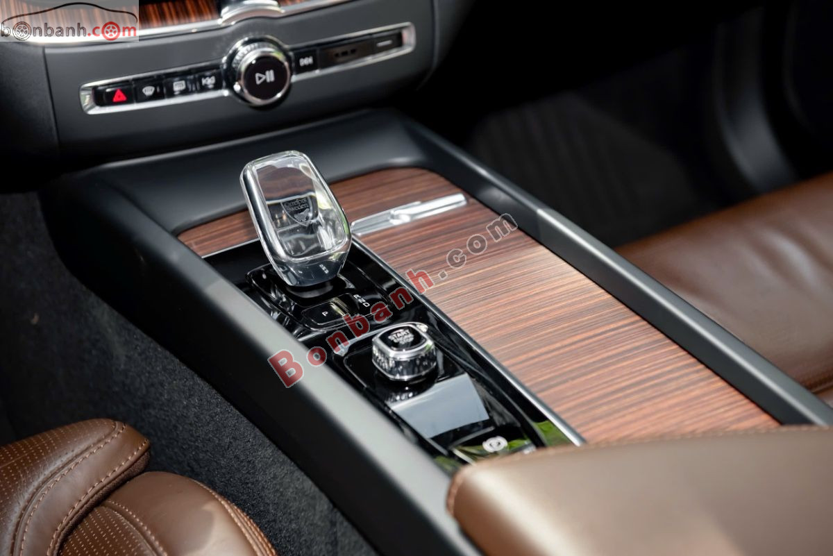 Bán ô tô Volvo XC60 Ultimate Bright B6 AWD - 2022 - xe cũ