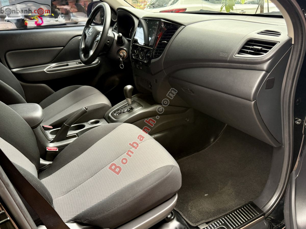 Bán ô tô Mitsubishi Triton 4x2 AT - 2023 - xe cũ