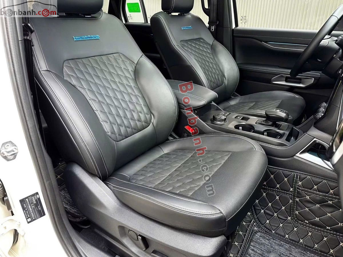 Bán ô tô Ford Everest Platinum 2.0L 4x4 AT - 2025 - xe cũ