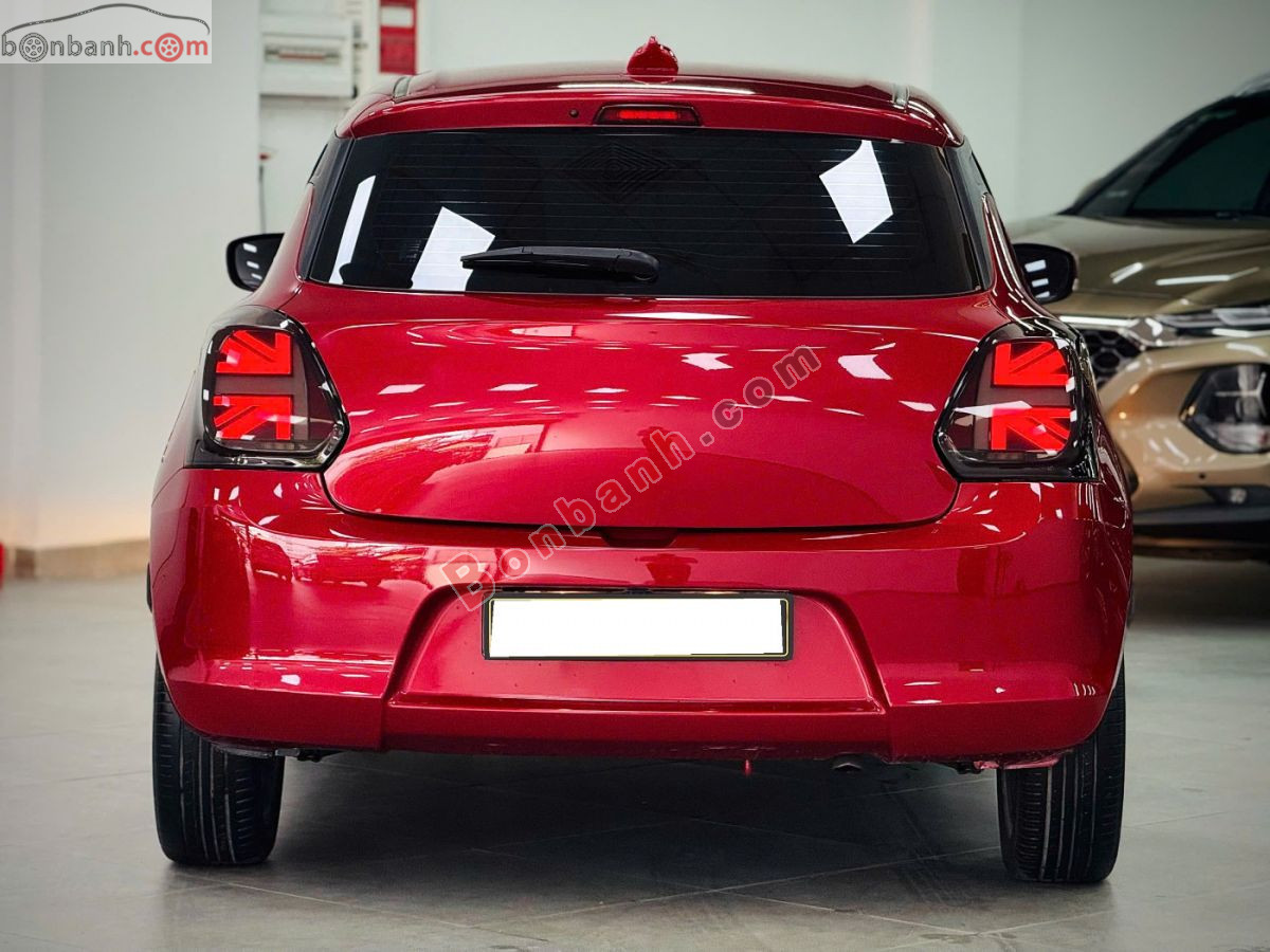 Bán ô tô Suzuki Swift GLX 1.2 AT - 2022 - xe cũ