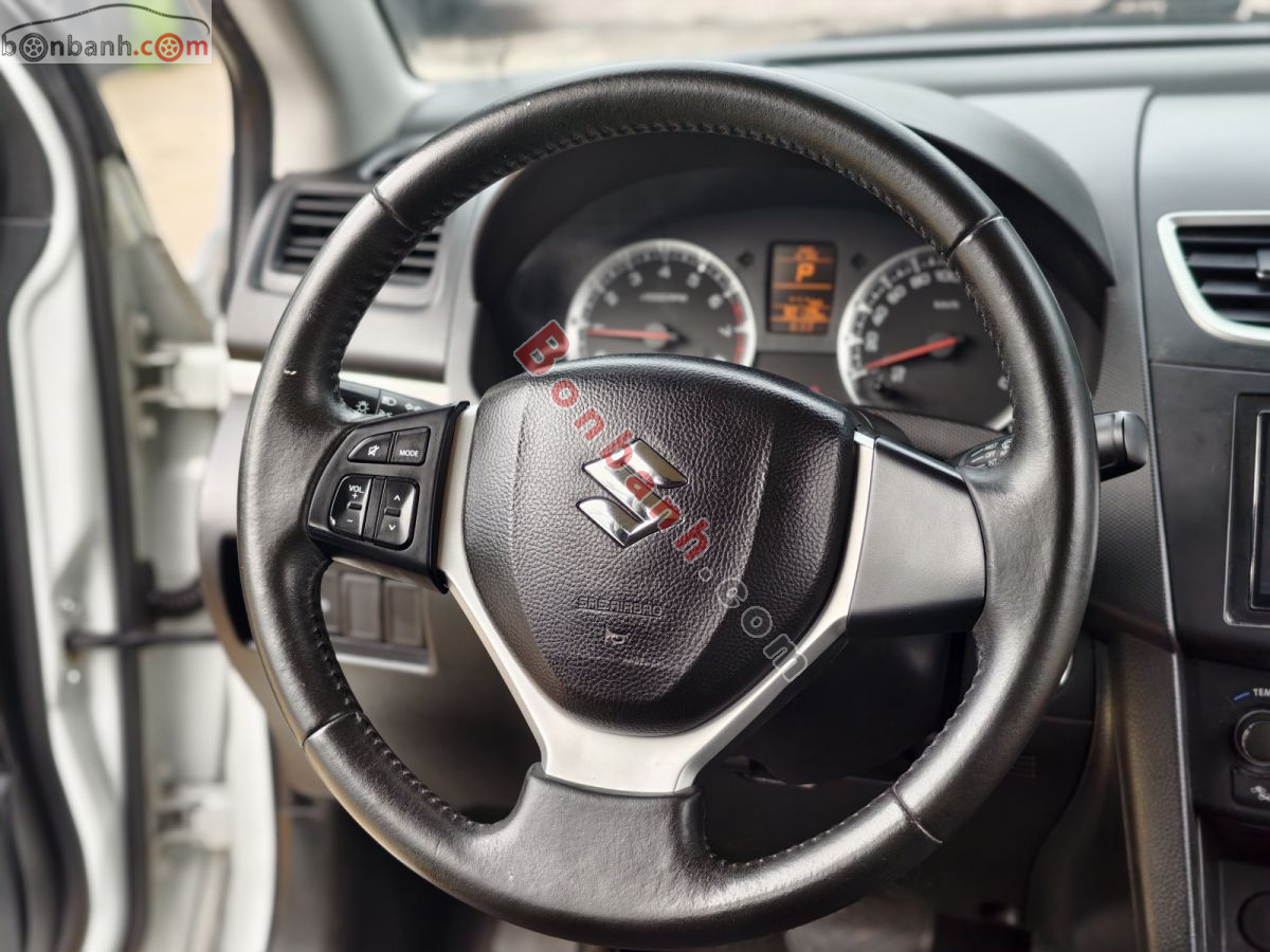Bán ô tô Suzuki Swift RS - 2017 - xe cũ