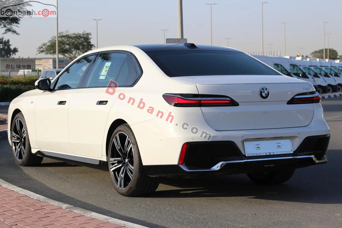 Bán ô tô BMW 7 Series 735i M Sport - 2026 - xe mới