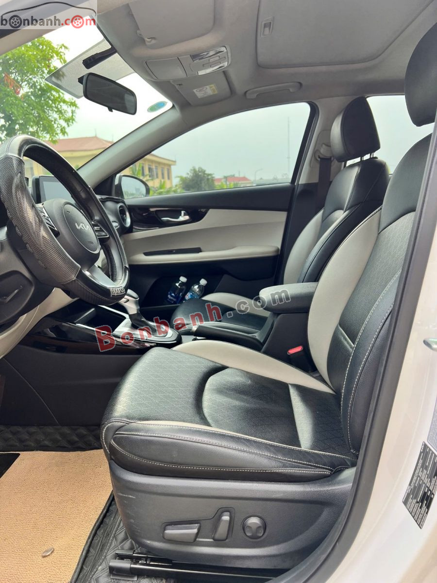 Bán ô tô Kia K3 Luxury 1.6 AT - 2024 - xe cũ