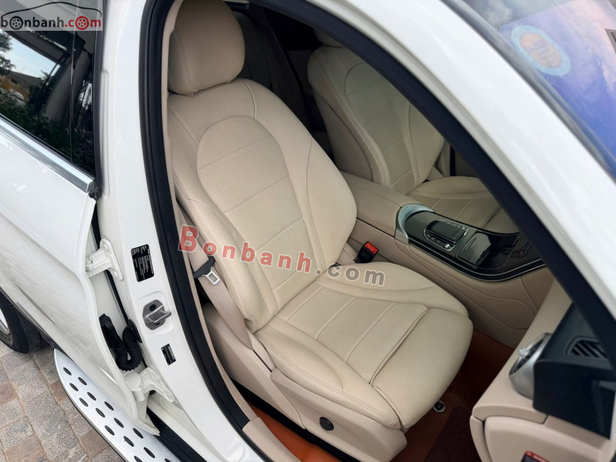 Bán ô tô Mercedes Benz GLC 200 - 2021 - xe cũ