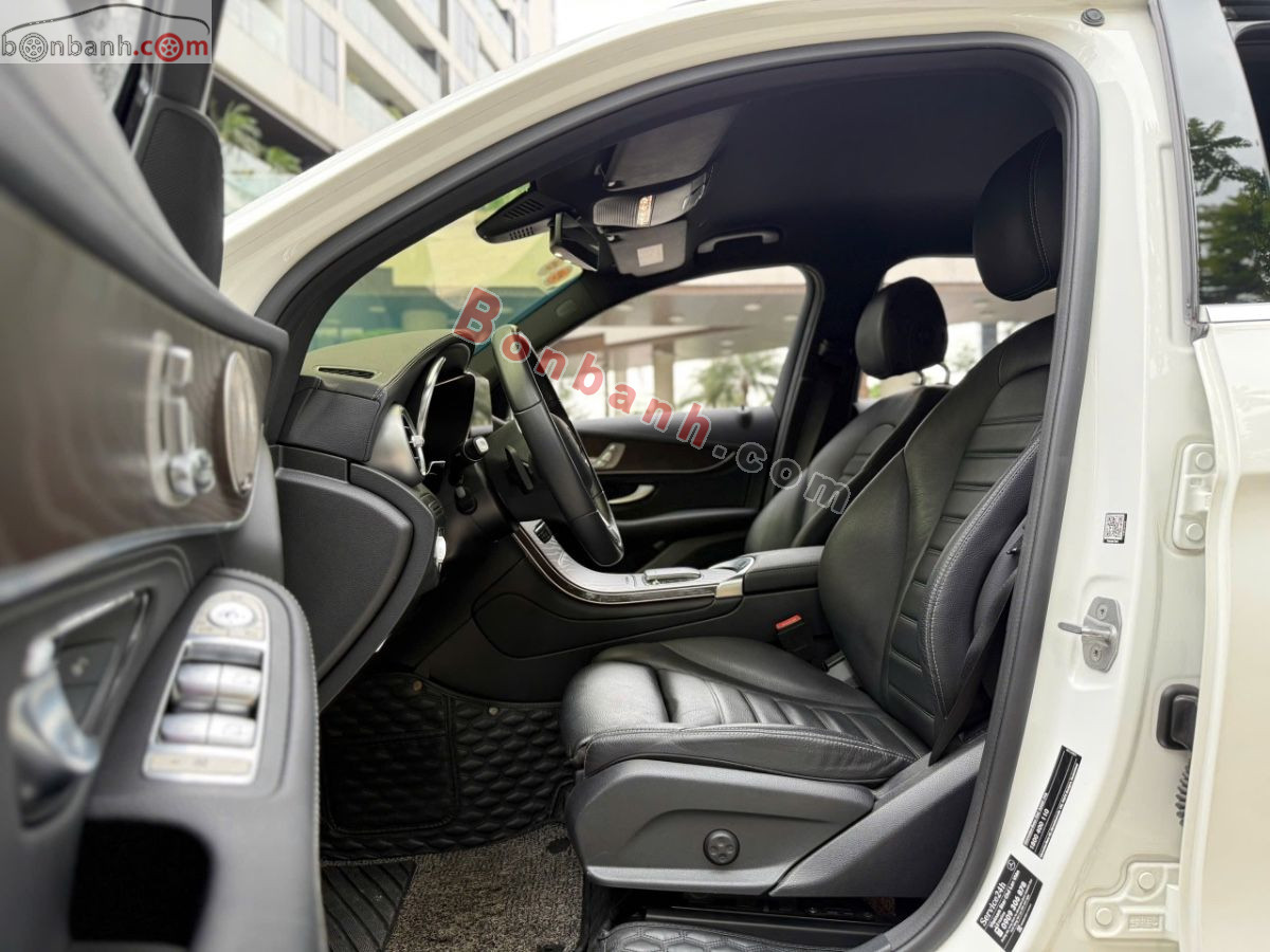 Bán ô tô Mercedes Benz GLC 200 4Matic - 2021 - xe cũ