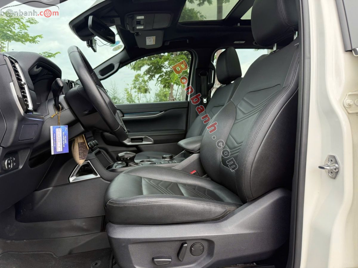 Bán ô tô Ford Everest Titanium Plus 2.0L 4x4 AT - 2024 - xe cũ