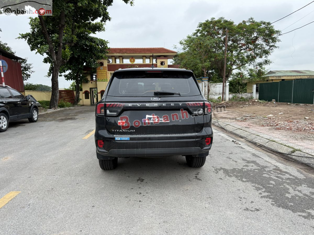 Bán ô tô Ford Everest Titanium 2.0L 4x2 AT - 2025 - xe cũ