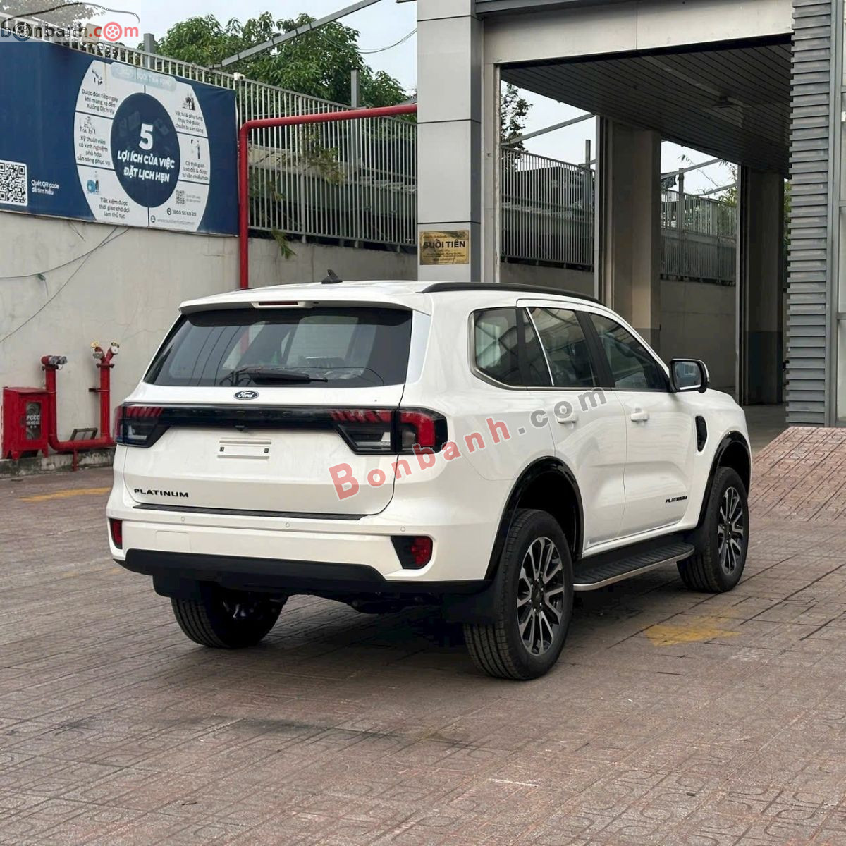 Bán ô tô Ford Everest Platinum 2.0L 4x2 AT - 2026 - xe mới