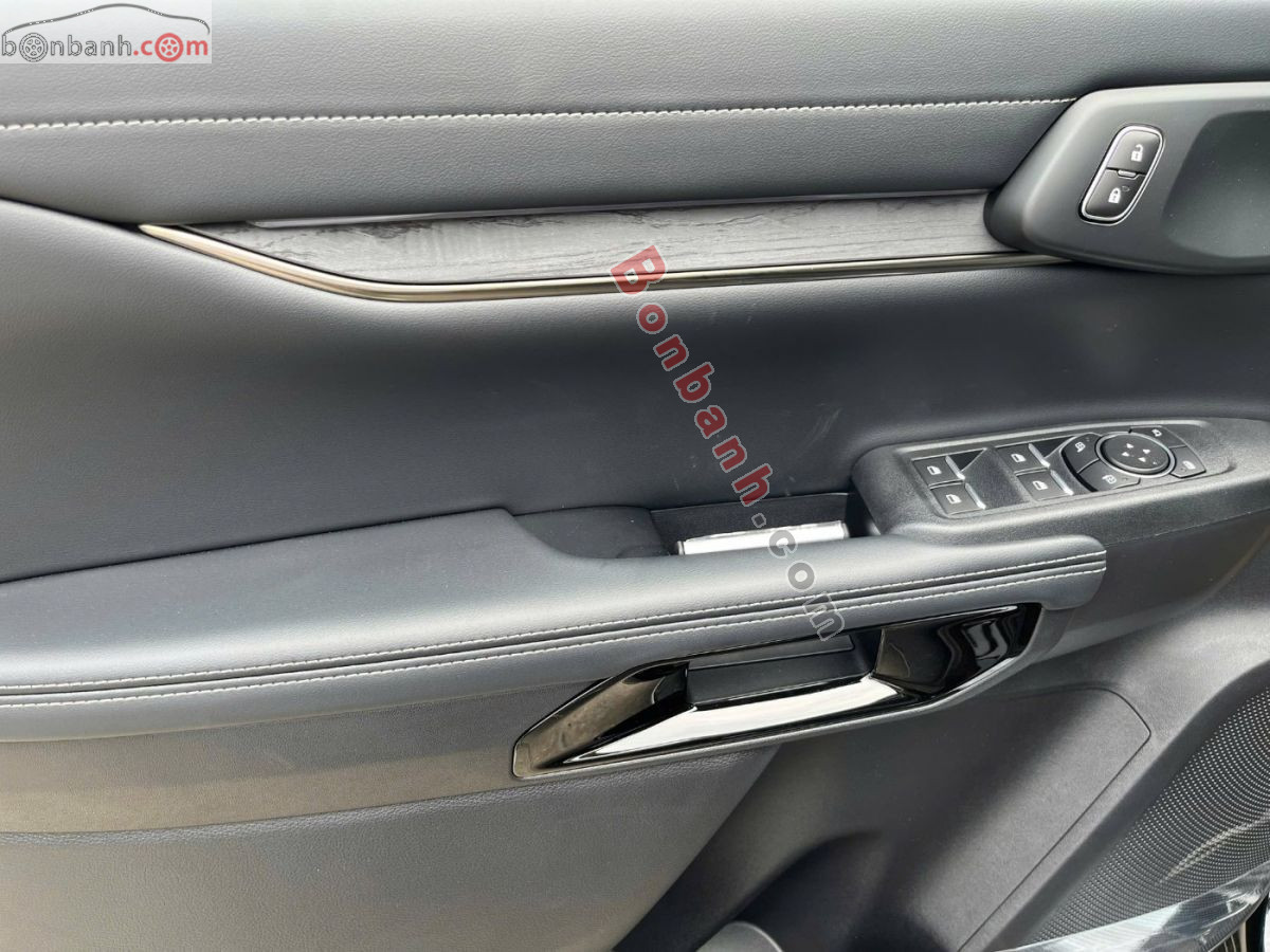 Bán ô tô Ford Everest Platinum 2.0L 4x2 AT - 2026 - xe mới