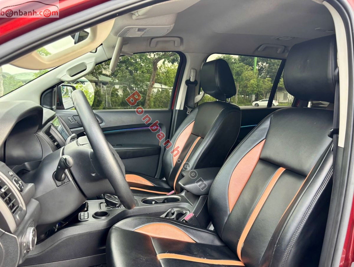 Bán ô tô Ford Everest Ambiente 2.0 4x2 AT - 2018 - xe cũ