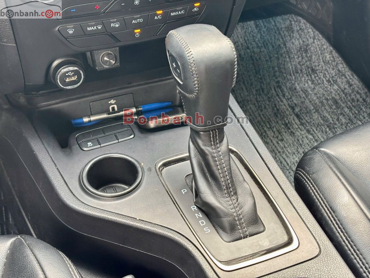 Bán ô tô Ford Everest Ambiente 2.0 4x2 AT - 2018 - xe cũ