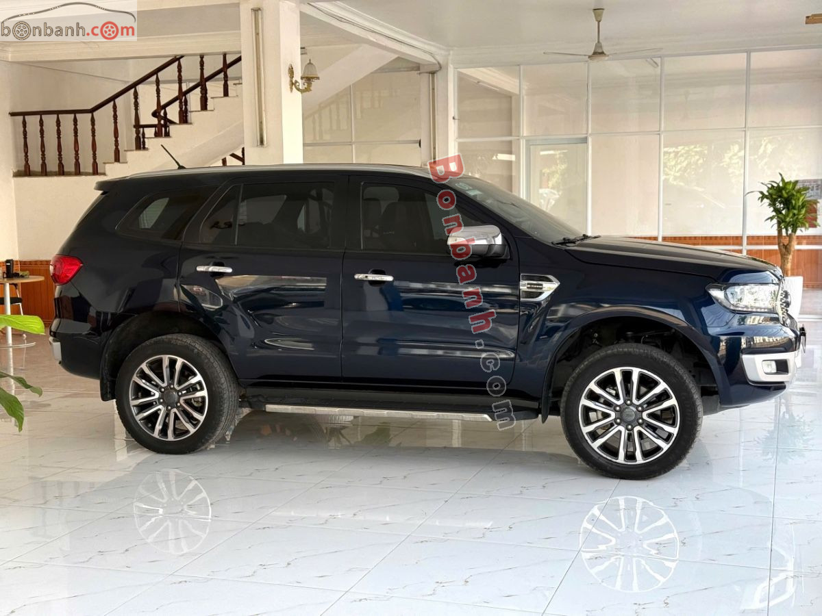 Bán ô tô Ford Everest Titanium 2.0L 4x2 AT - 2022 - xe cũ