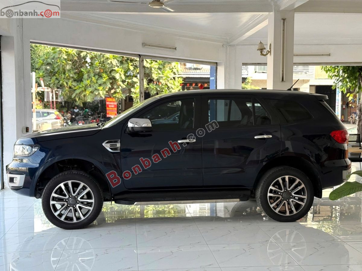 Bán ô tô Ford Everest Titanium 2.0L 4x2 AT - 2022 - xe cũ