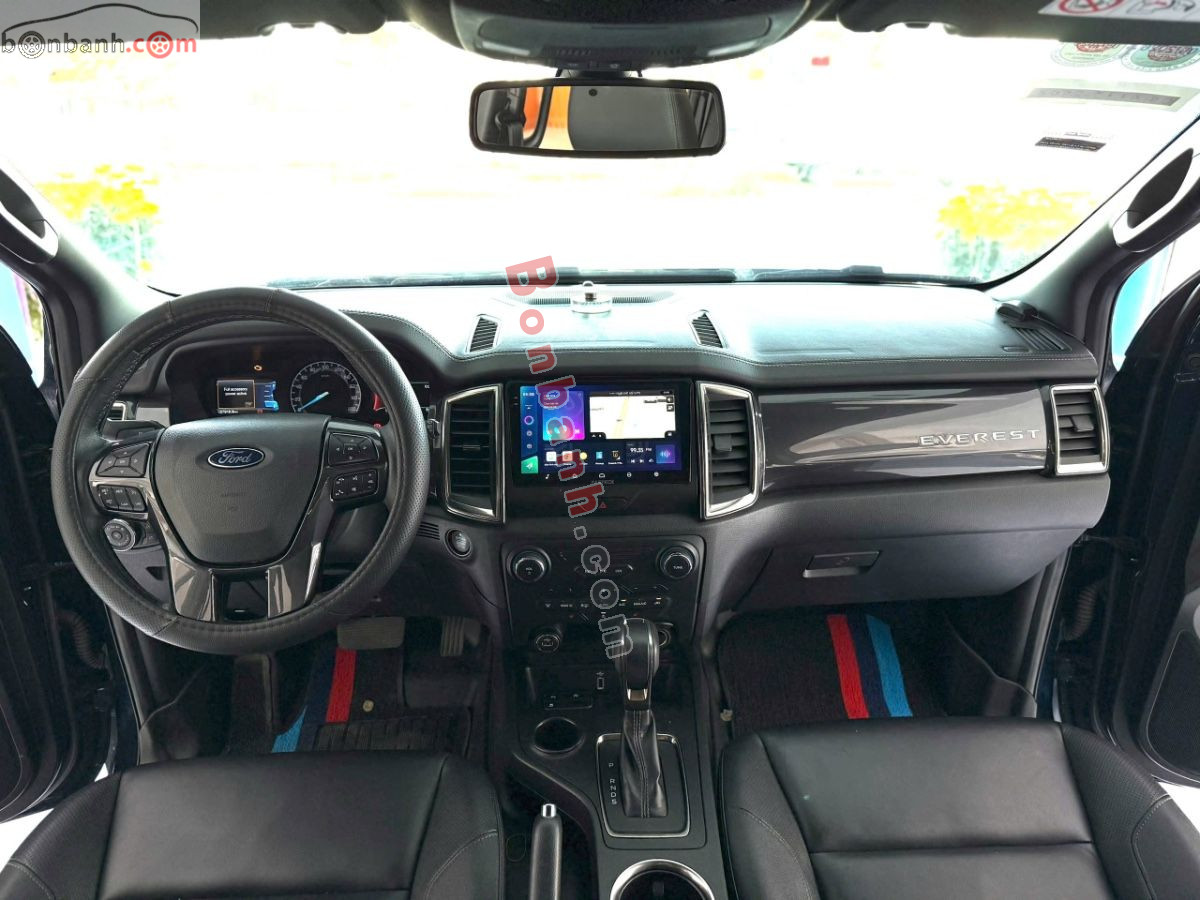 Bán ô tô Ford Everest Titanium 2.0L 4x2 AT - 2022 - xe cũ