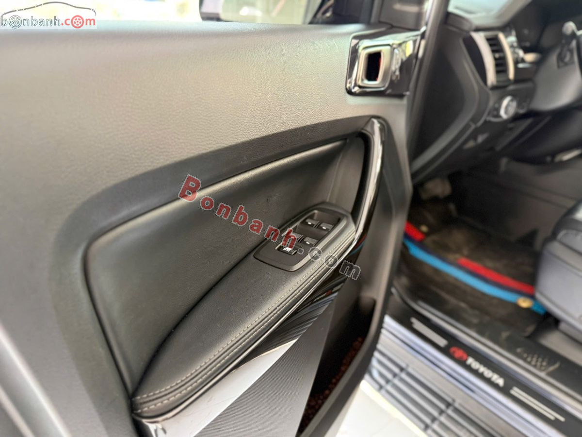 Bán ô tô Ford Everest Titanium 2.0L 4x2 AT - 2022 - xe cũ