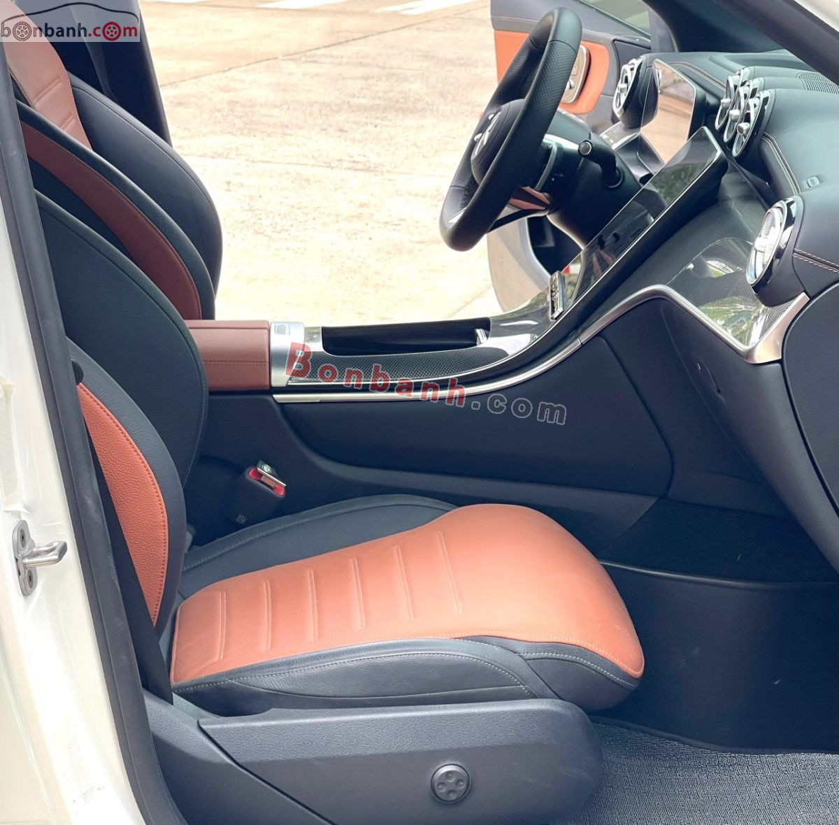 Bán ô tô Mercedes Benz GLC 300 4Matic - 2025 - xe cũ