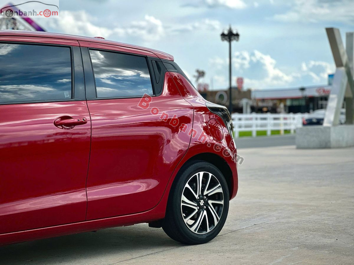 Bán ô tô Suzuki Swift GLX 1.2 AT - 2022 - xe cũ