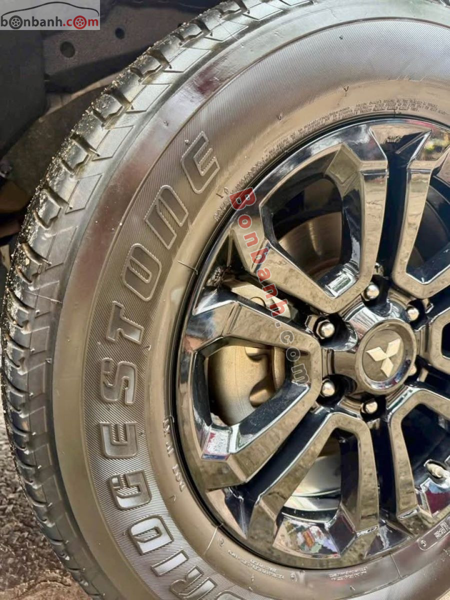 Bán ô tô Mitsubishi Triton 4x4 AT Mivec - 2019 - xe cũ