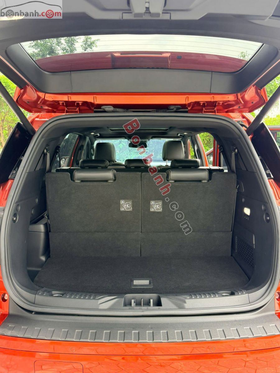 Bán ô tô Ford Everest Platinum 2.0L 4x4 AT - 2025 - xe cũ