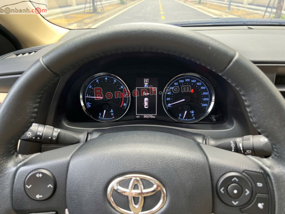 Bán ô tô Toyota Corolla altis 1.8E AT - 2017 - xe cũ