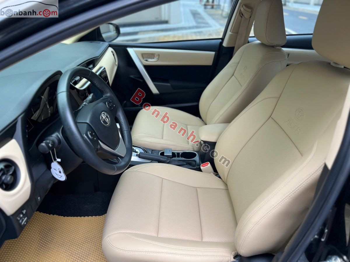 Bán ô tô Toyota Corolla altis 1.8E AT - 2017 - xe cũ