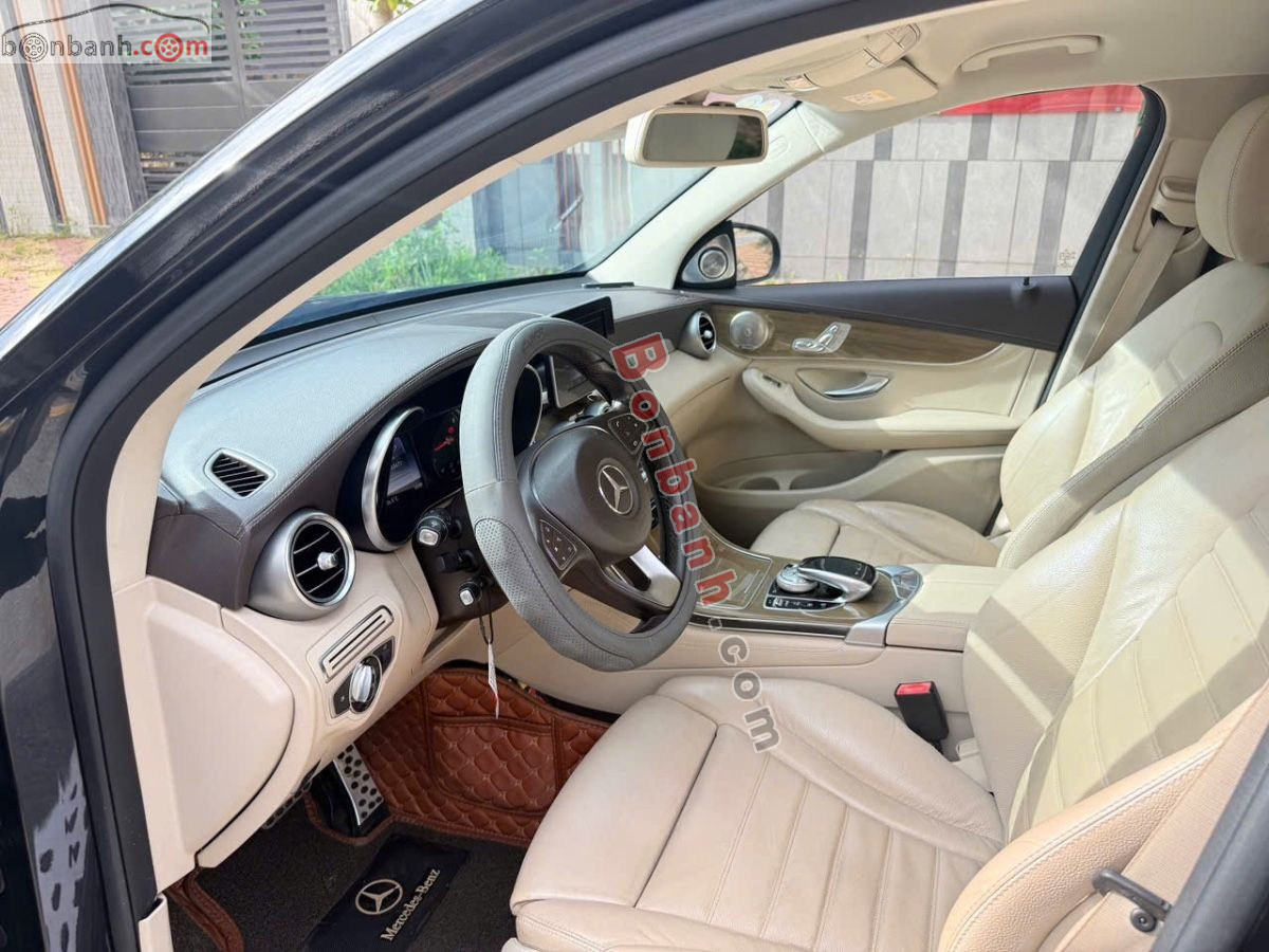 Bán ô tô Mercedes Benz GLC 250 4Matic - 2016 - xe cũ