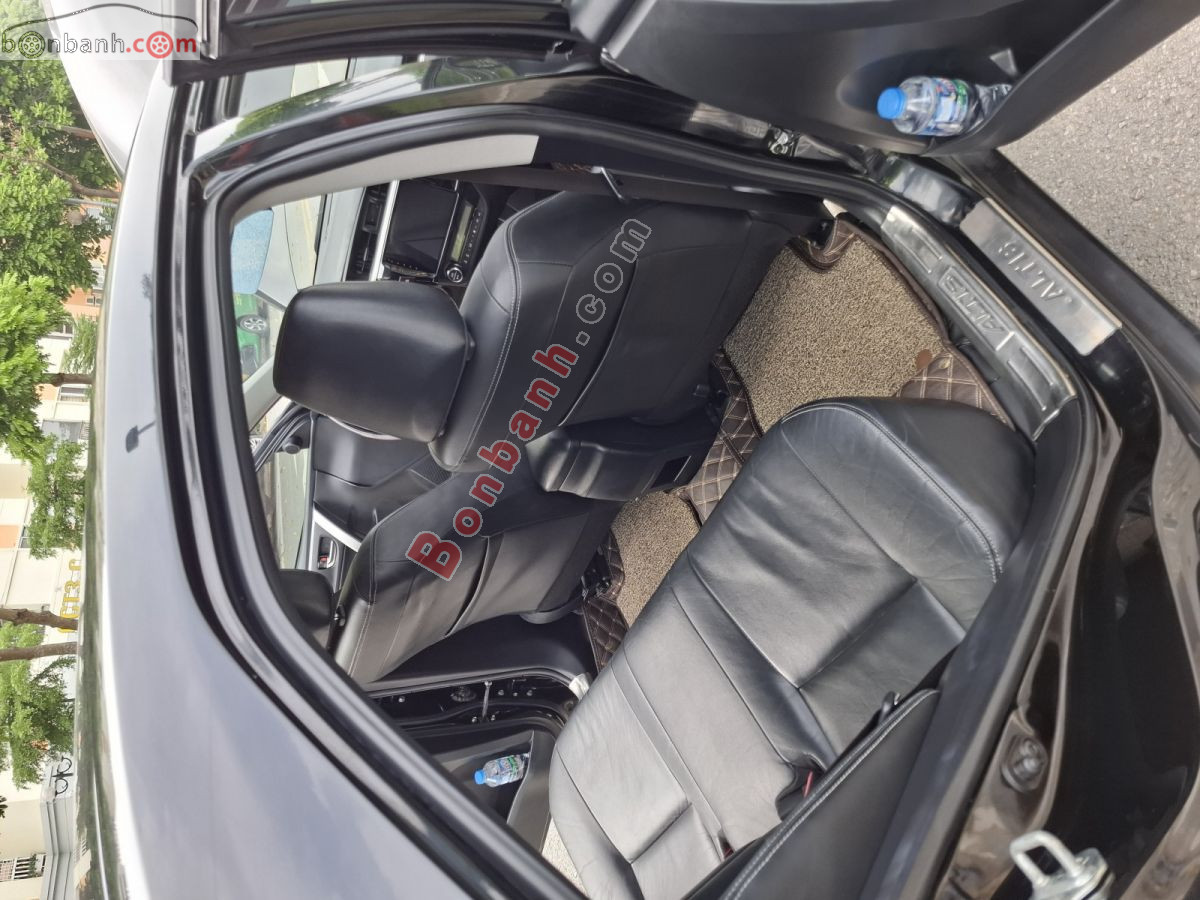 Bán ô tô Toyota Corolla altis 1.8G AT - 2016 - xe cũ