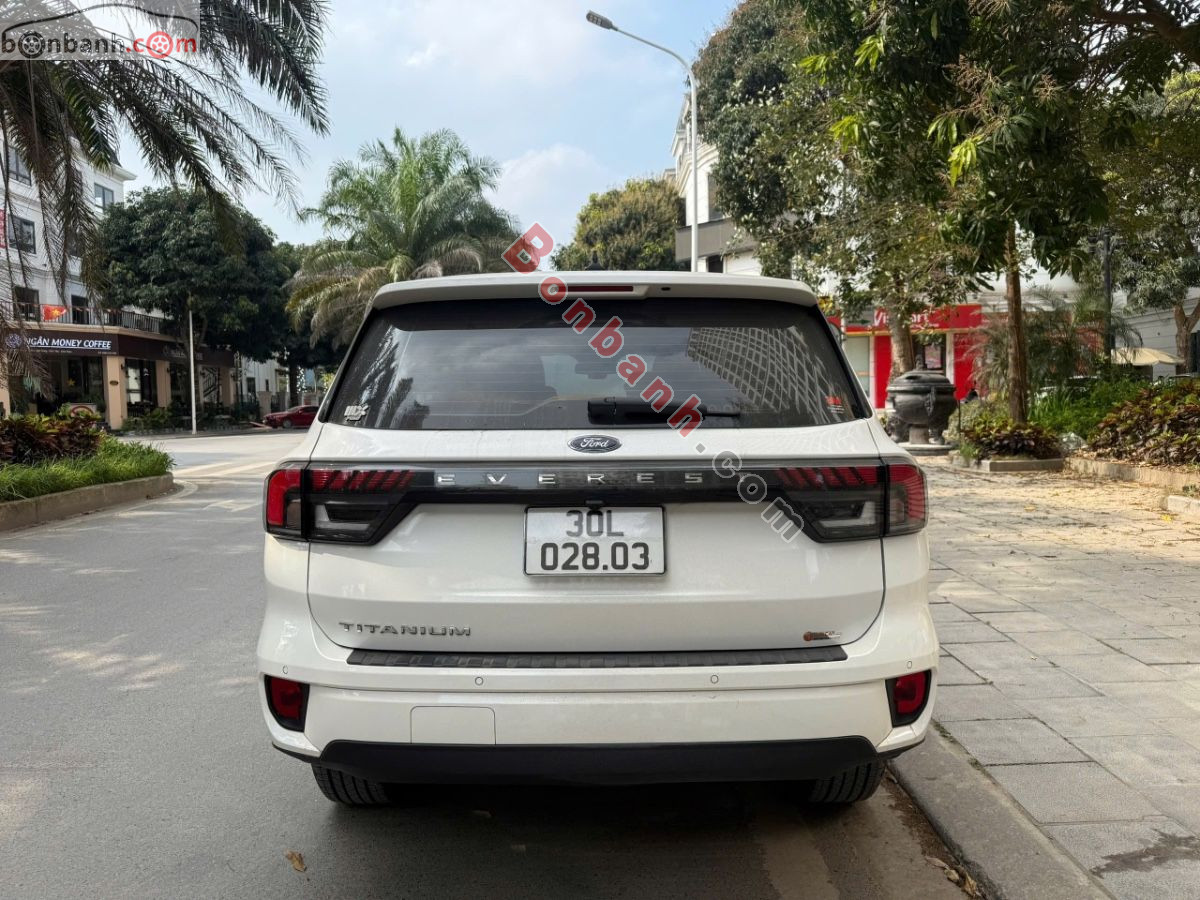 Bán ô tô Ford Everest Titanium 2.0L 4x2 AT - 2024 - xe cũ