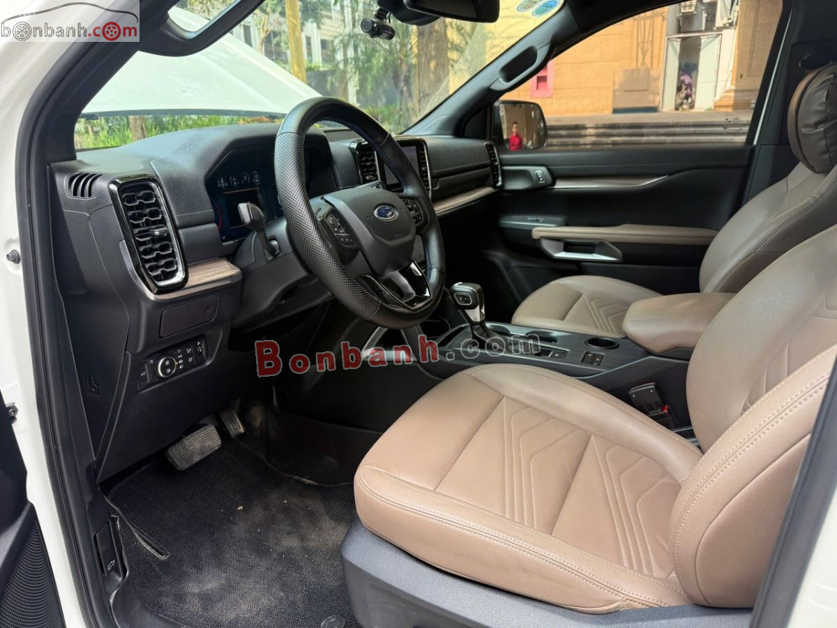 Bán ô tô Ford Everest Titanium 2.0L 4x2 AT - 2024 - xe cũ