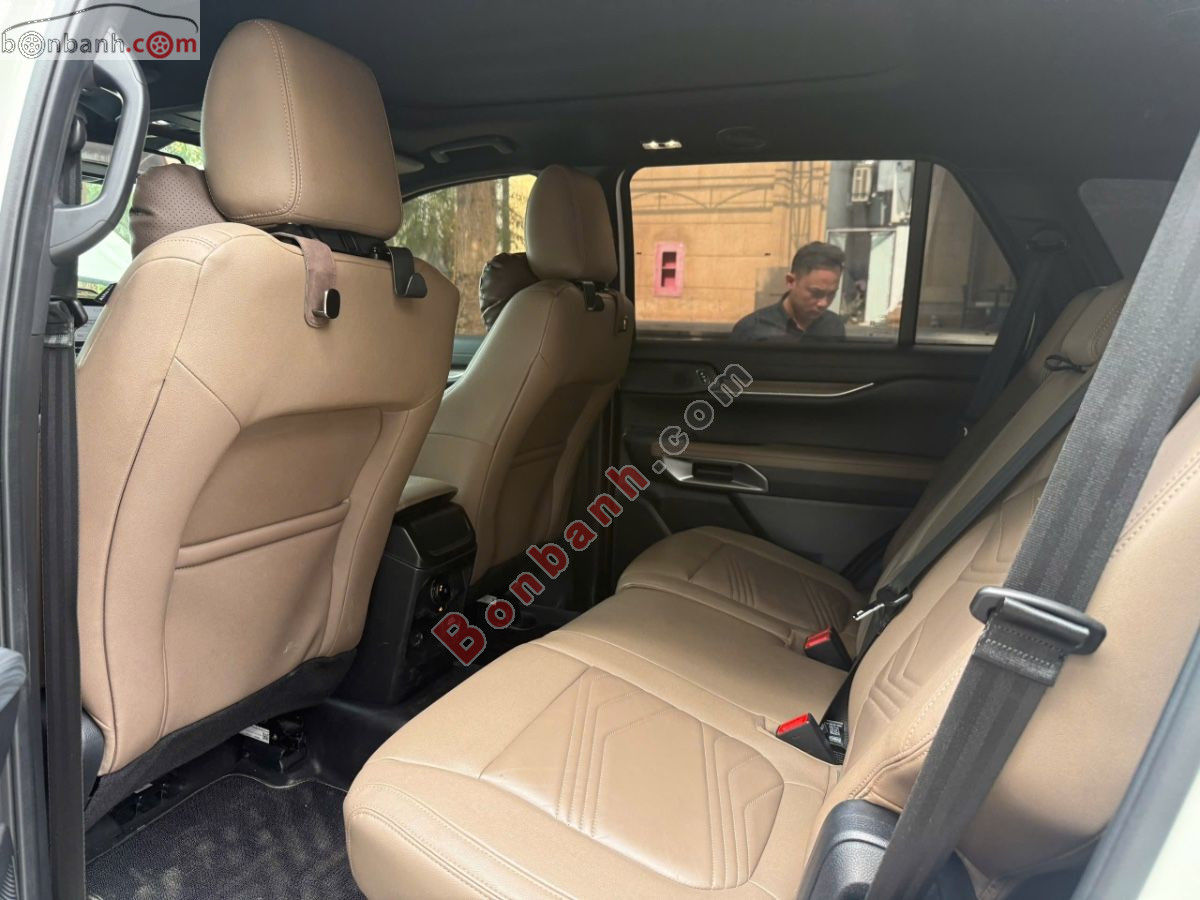 Bán ô tô Ford Everest Titanium 2.0L 4x2 AT - 2024 - xe cũ