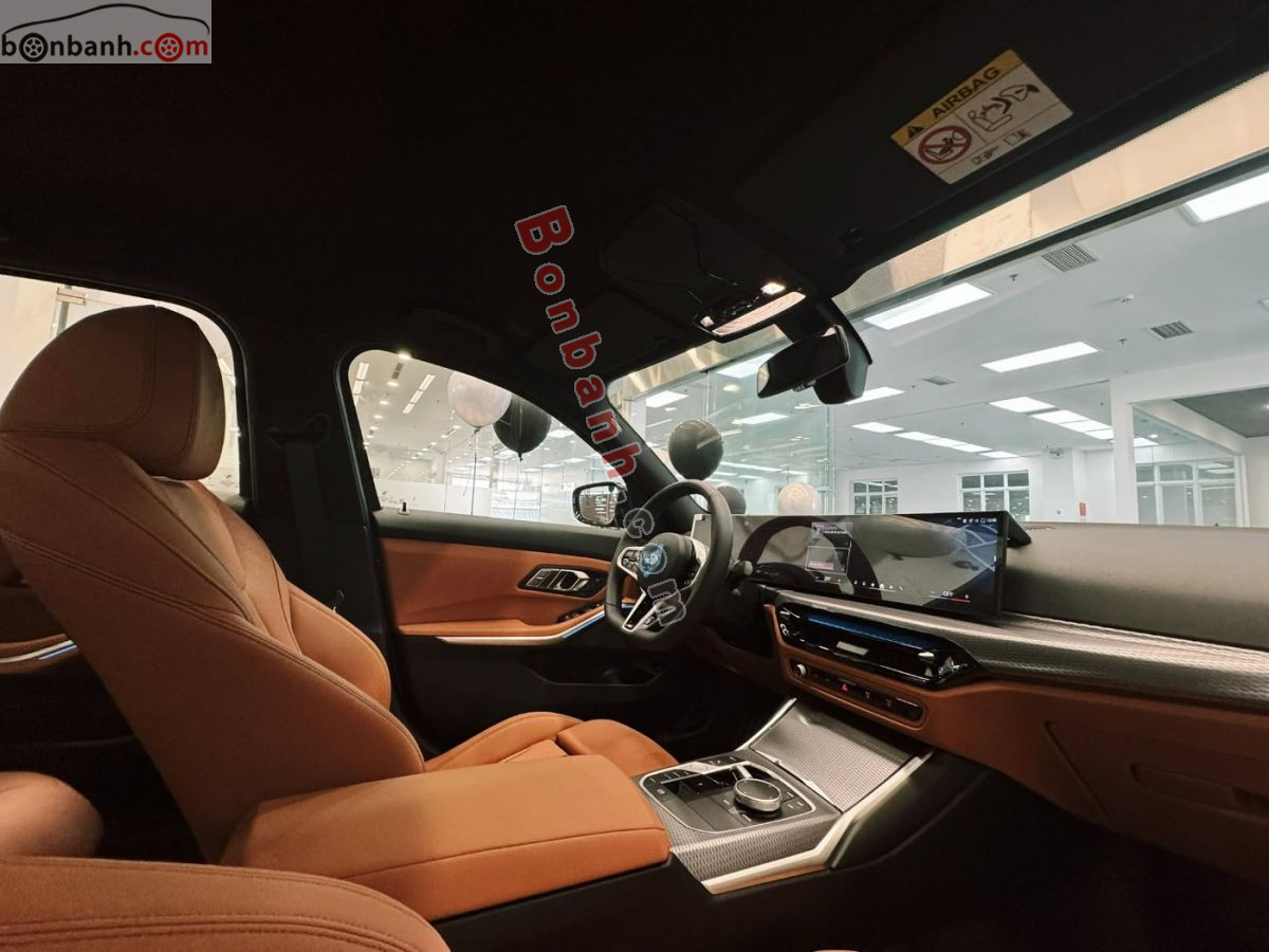 Bán ô tô BMW 3 Series 330i M Sport - 2025 - xe mới