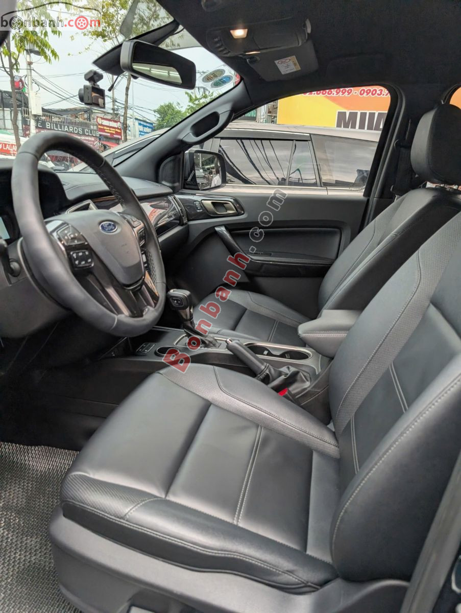 Bán ô tô Ford Everest Titanium 2.0L 4x2 AT - 2022 - xe cũ