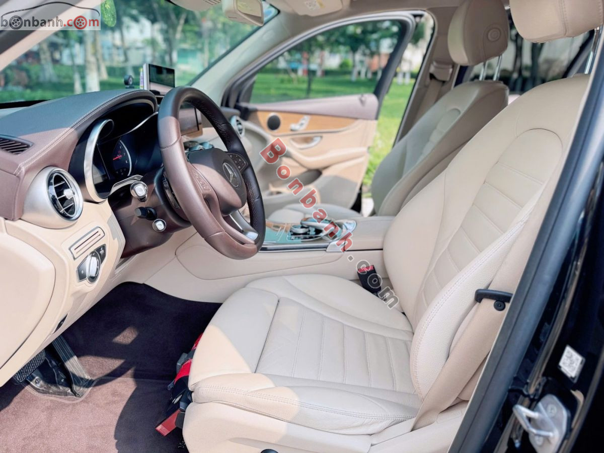Bán ô tô Mercedes Benz GLC 250 4Matic - 2018 - xe cũ