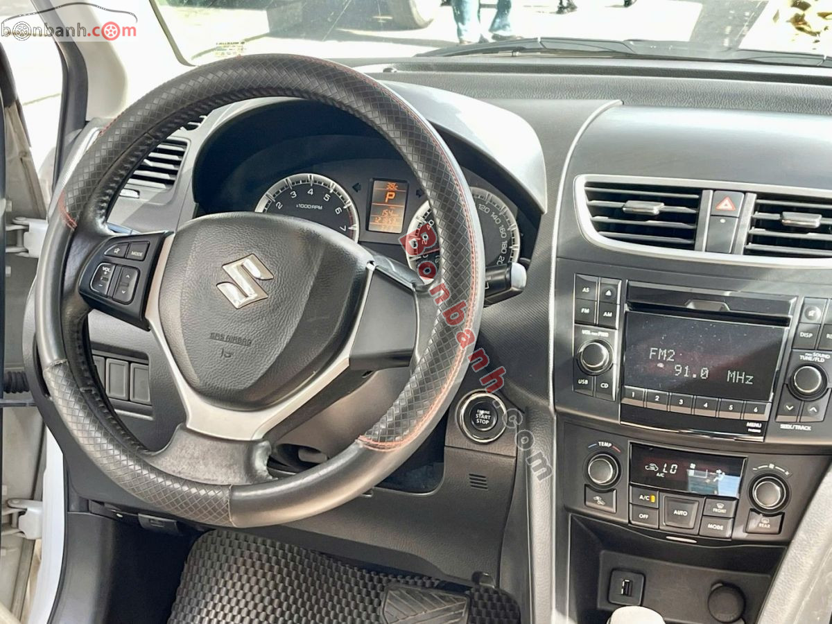 Bán ô tô Suzuki Swift 1.4 AT - 2016 - xe cũ