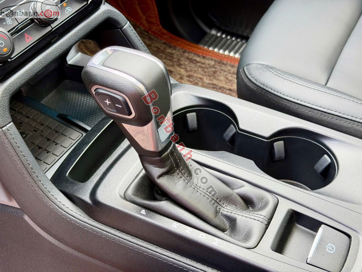 Bán ô tô Ford Everest Titanium 2.0L 4x2 AT - 2025 - xe cũ