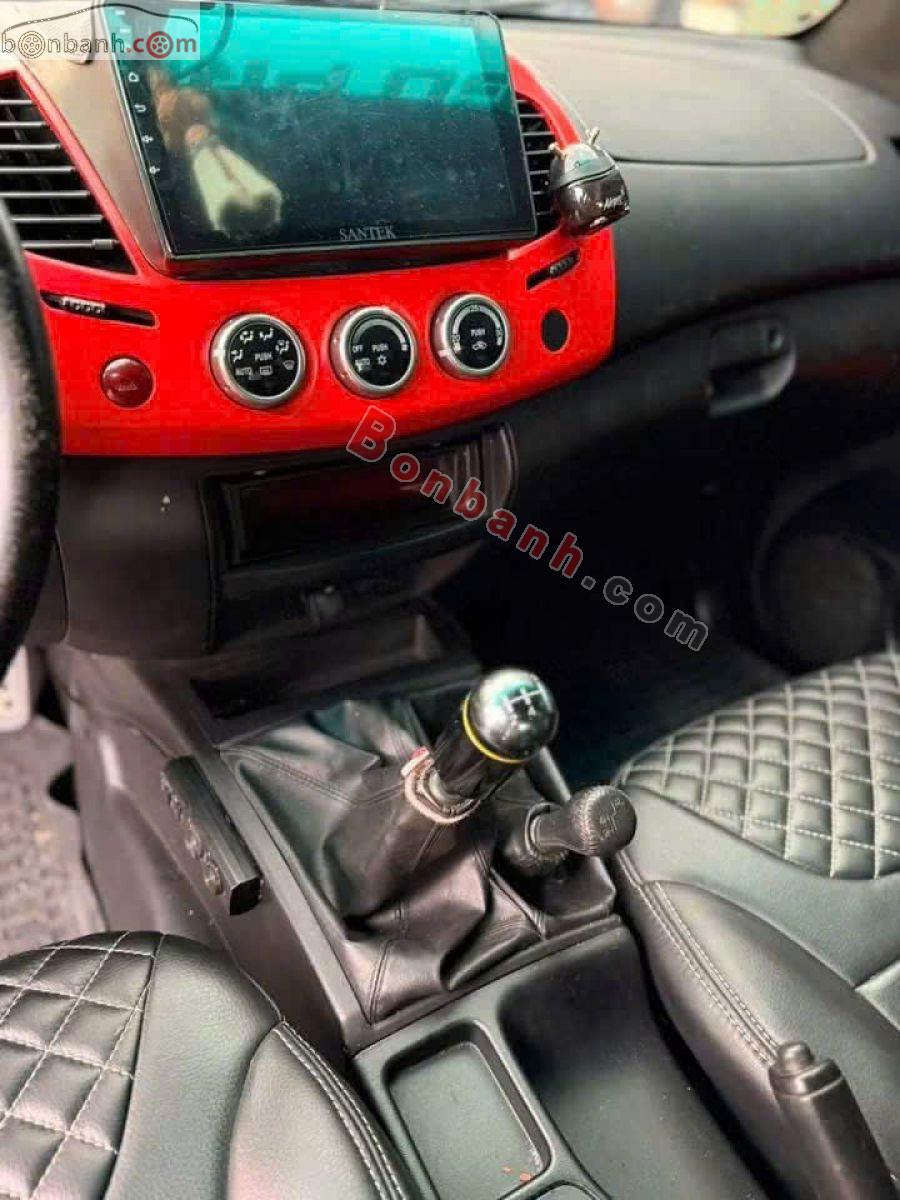 Bán ô tô Mitsubishi Triton GLS 4x4 MT - 2011 - xe cũ
